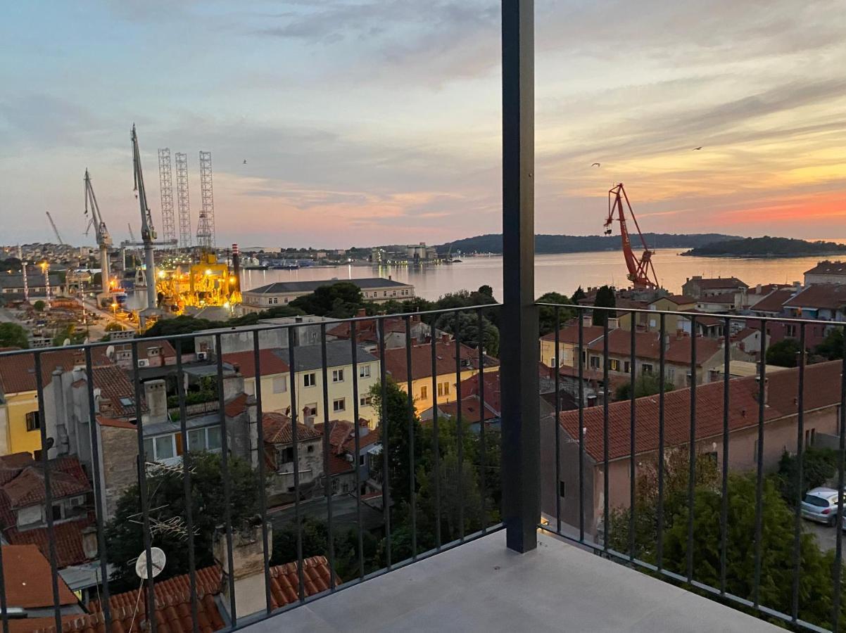 Apartamento Castropola Views With Private Parking Exterior foto