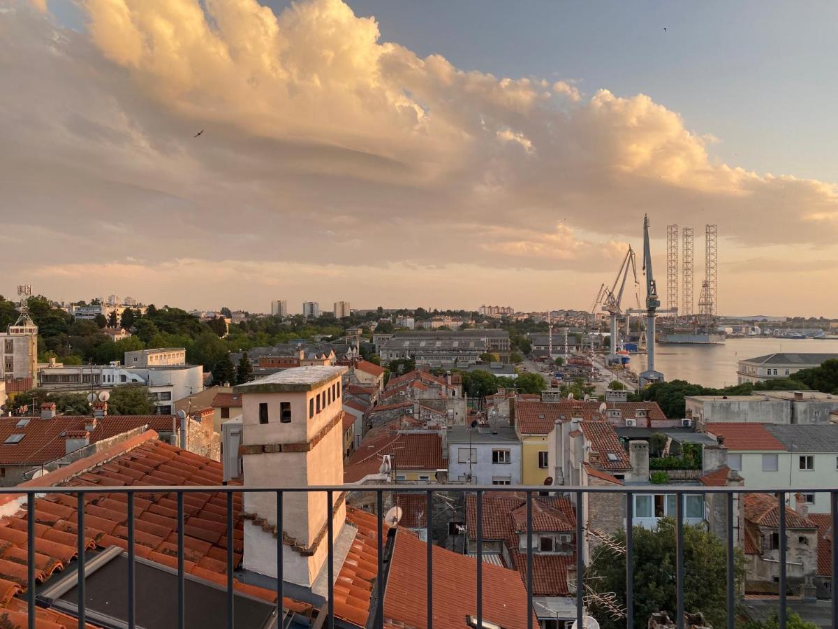 Apartamento Castropola Views With Private Parking Exterior foto