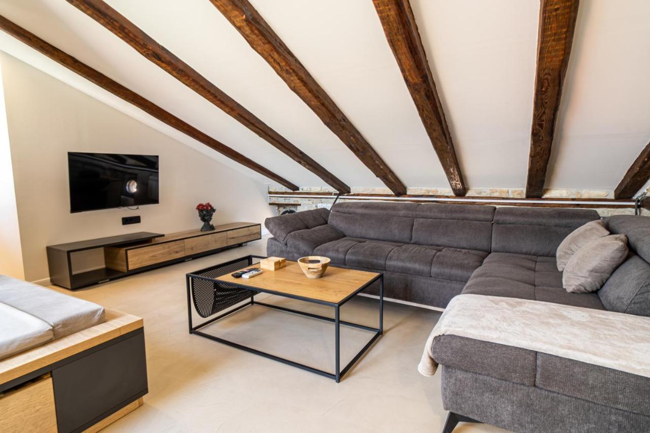 Apartamento Castropola Views With Private Parking Exterior foto